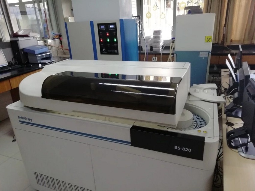 水思源檢驗科純水設(shè)備