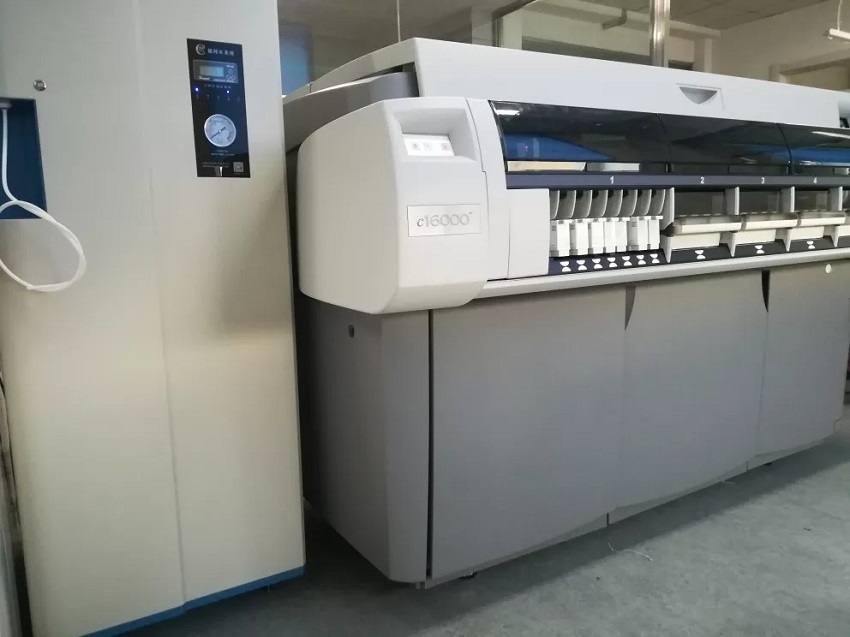 水思源檢驗(yàn)科純水設(shè)備