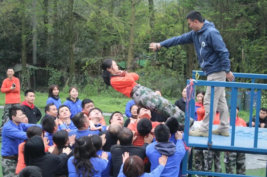 水思源——熔煉團隊、拓展未來！